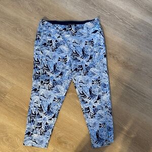 Lilly Pulitzer Luxletic Blue and White Patterned Leggings. XXL